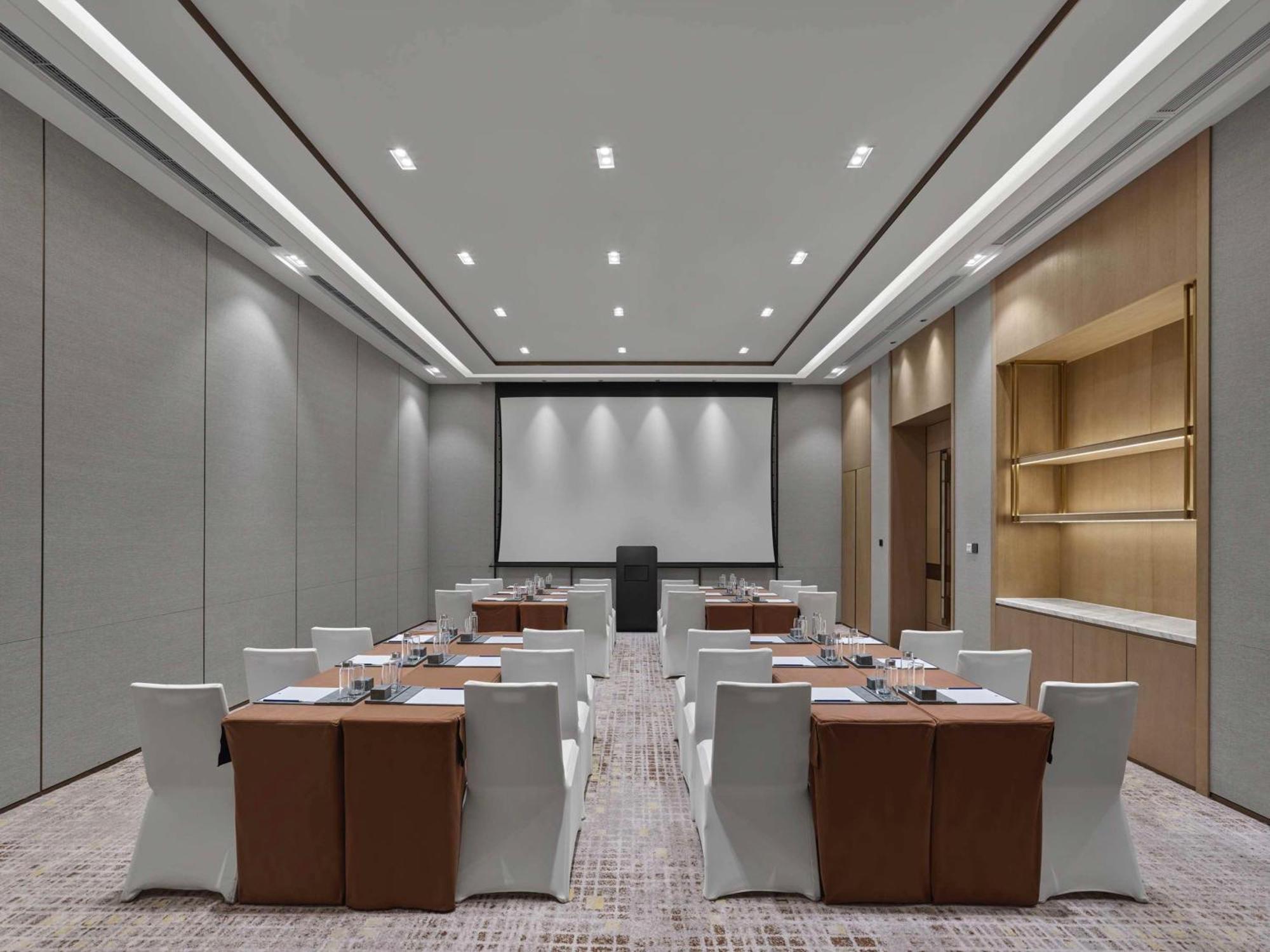 Doubletree By Hilton Chengdu Riverside - Close To Panda Base And Chengdu East Railway Exteriör bild