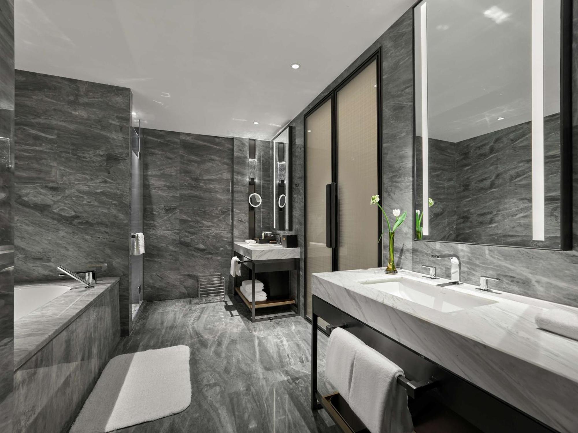 Doubletree By Hilton Chengdu Riverside - Close To Panda Base And Chengdu East Railway Exteriör bild